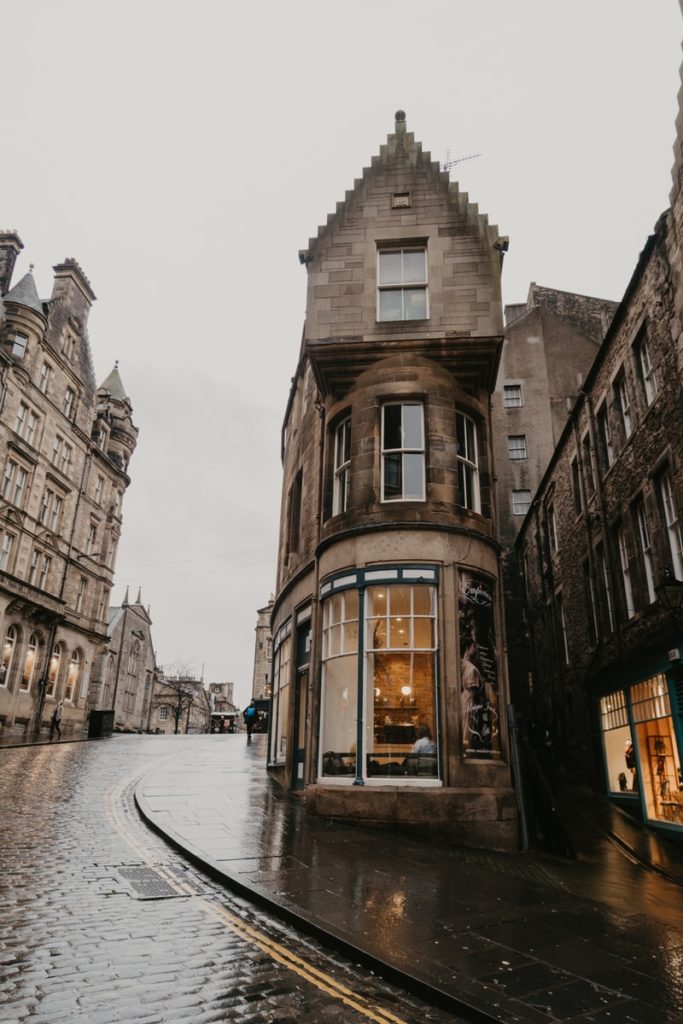 Neighbourhoods to live in Edinburgh- Old Town