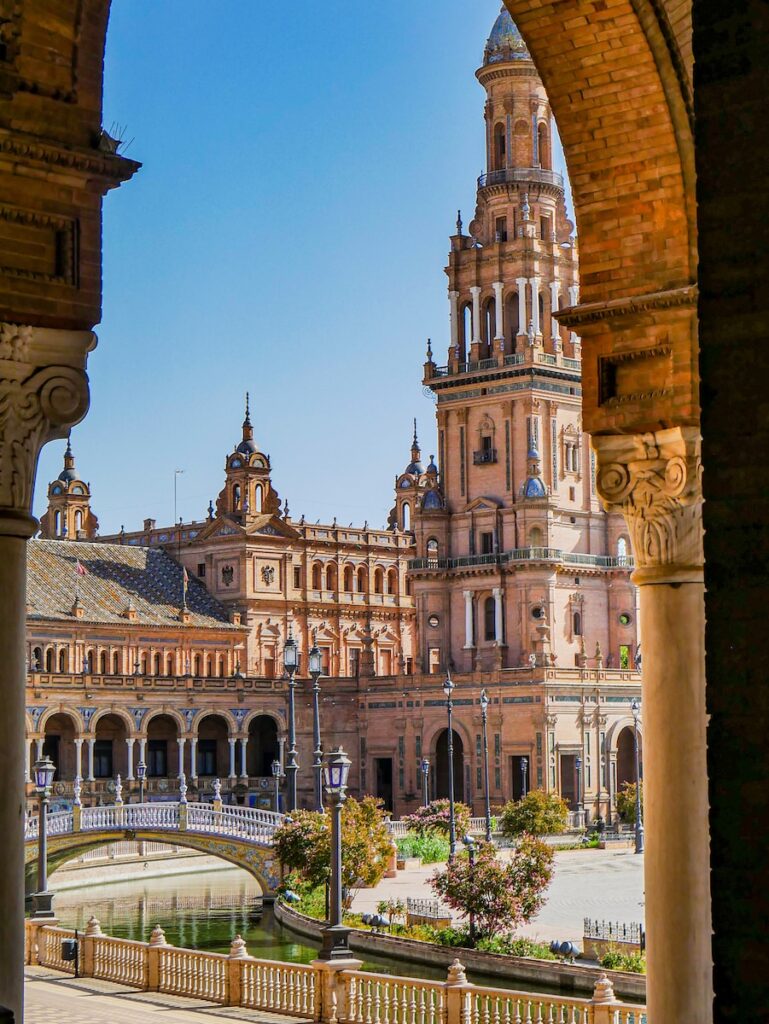 New expatriates enjoying the gorgeous city of Seville