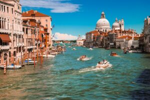 Moving to Italy: Things to know